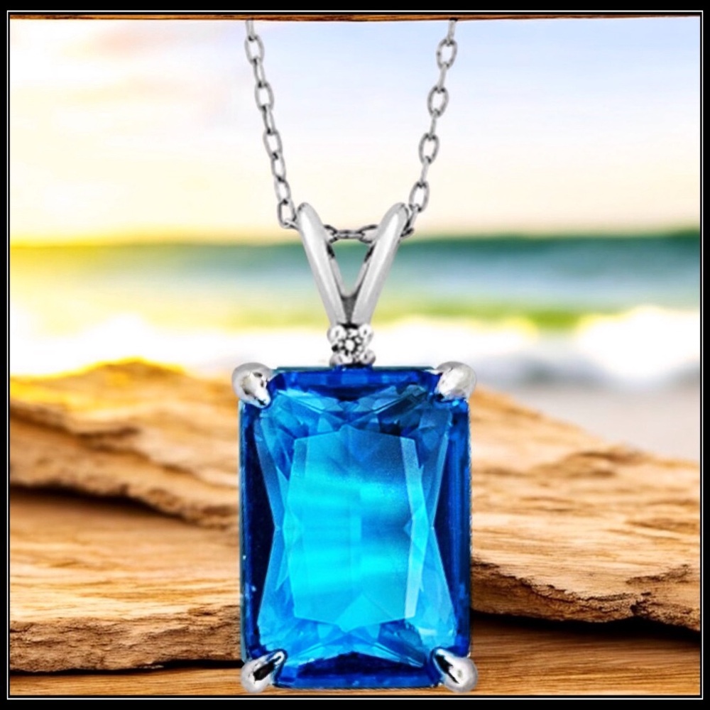 New Silver Aquamarine Emerald Square Cut Necklace